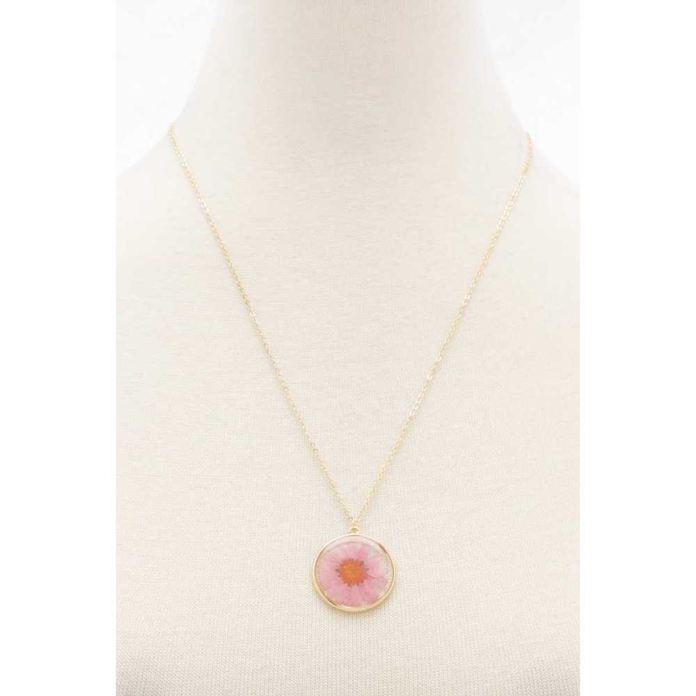 Flower Pendant Necklace - Picture 2 of 4